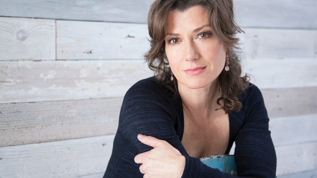 Singer Amy Grant Biography